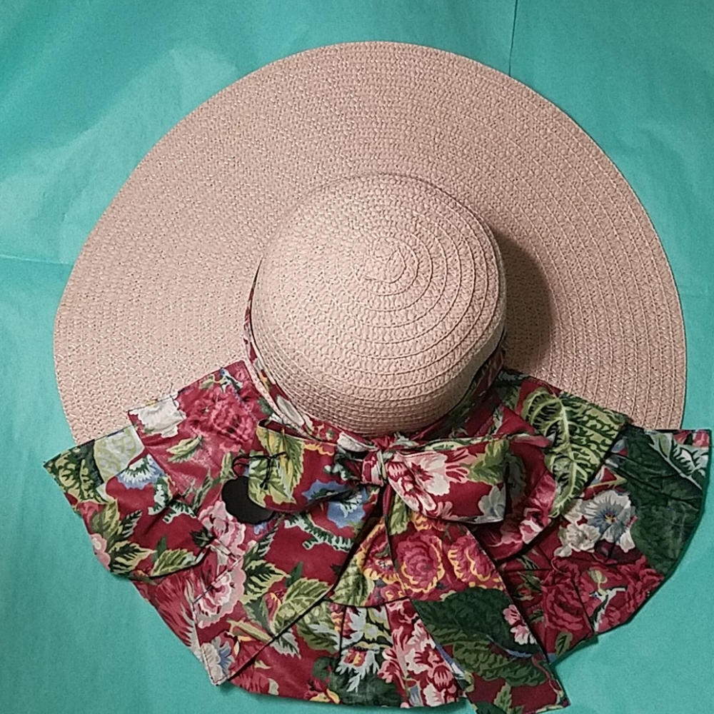 Floral floppy beach hat